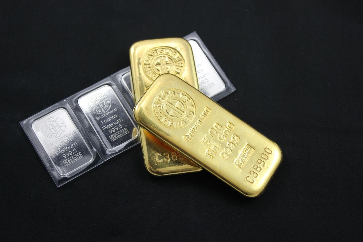 黄金回收广告投放红线:报价写得越高,虚假广告的证据越硬